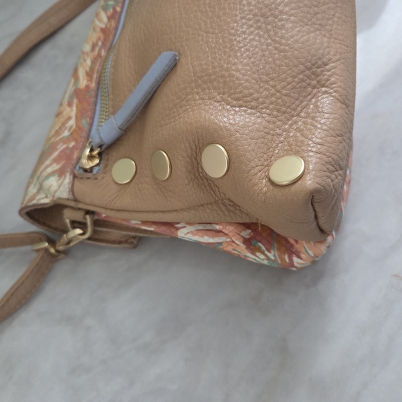 Hammitt Tan Dillon Small Crossbody Bag with Gold Details - Picture 2 of 6